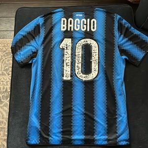 Inter Milan Jersey 2010-11 season with Baggio 10 name and number